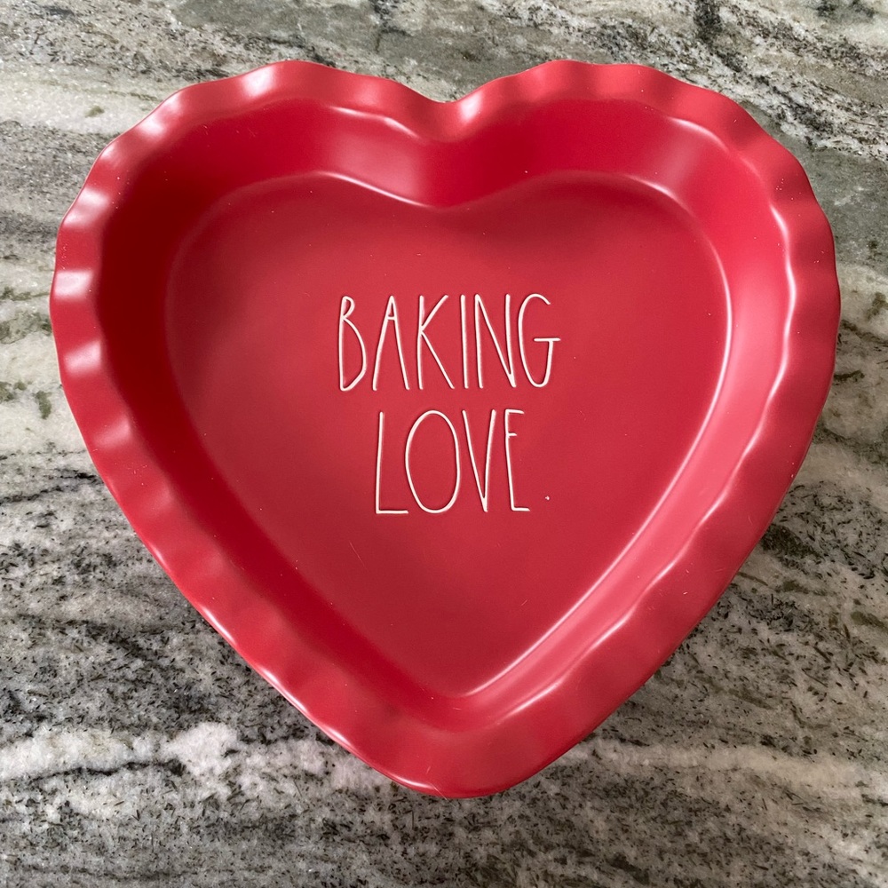 Rae Dunn ‘Baking Love’ dish